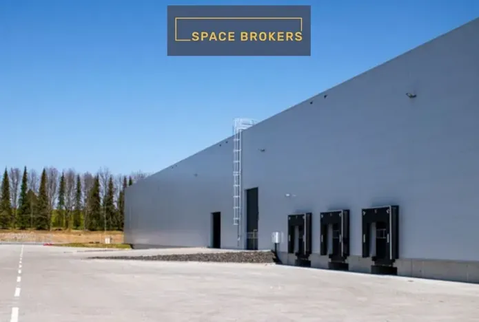 Pronájem skladu, Aš, 5150 m2