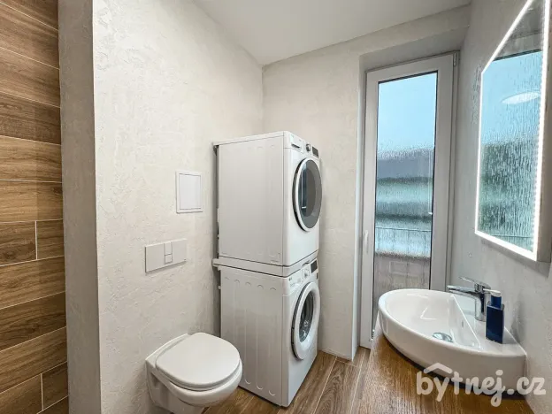 Pronájem bytu 2+kk, Brno - Zábrdovice, Francouzská, 37 m2