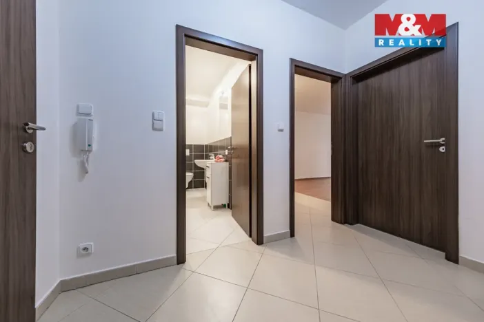 Prodej bytu 2+kk, Praha - Dolní Měcholupy, Honzíkova, 54 m2