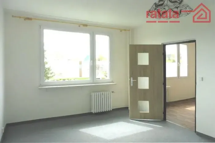 Pronájem bytu 1+1, Chomutov, Dřínovská, 35 m2