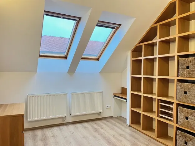 Prodej bytu 2+kk, Praha - Holešovice, 50 m2