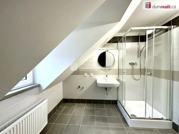 Prodej bytu 4+1, Karlovy Vary, Kolmá, 119 m2