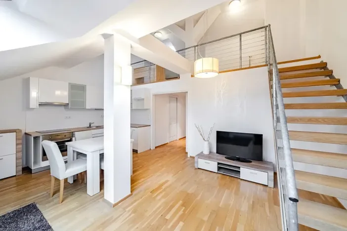 Pronájem bytu 3+kk, Praha - Nové Město, Trojická, 72 m2