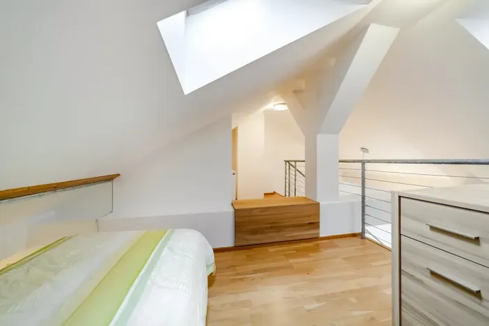 Pronájem bytu 3+kk, Praha - Nové Město, Trojická, 72 m2