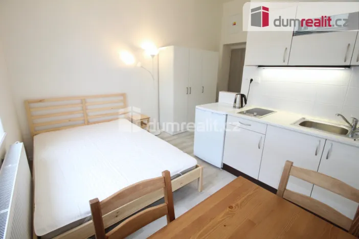 Pronájem bytu 1+kk, Praha - Smíchov, Ke Koulce, 20 m2