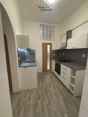 Pronájem bytu 3+1, Ostrava, Kosmova, 83 m2