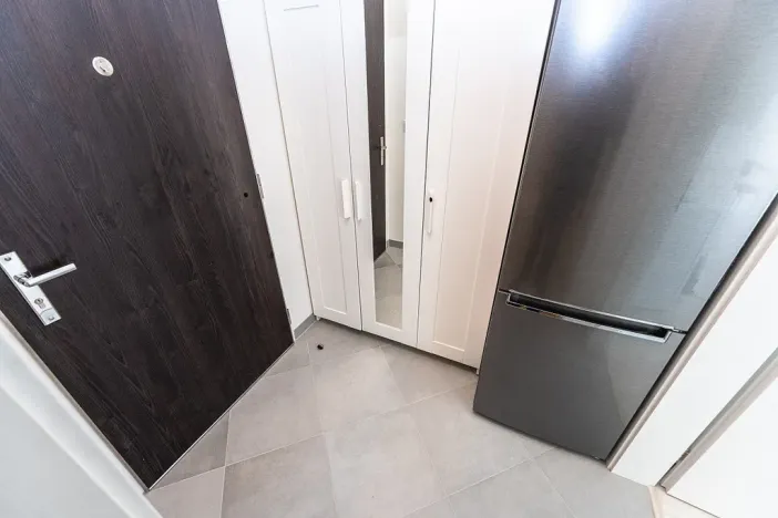 Pronájem bytu 1+kk, Praha - Záběhlice, Klapálkova, 32 m2