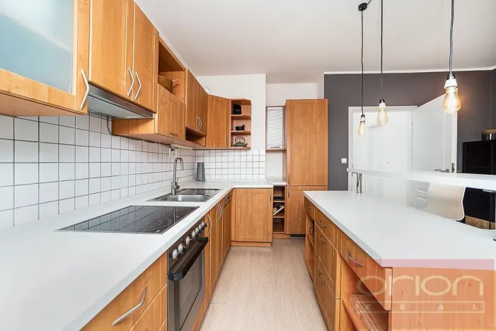 Pronájem bytu 2+1, Praha - Žižkov, Bořivojova, 100 m2