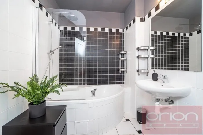 Pronájem bytu 2+1, Praha - Žižkov, Bořivojova, 100 m2