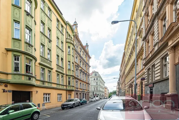 Pronájem bytu 2+1, Praha - Žižkov, Bořivojova, 100 m2