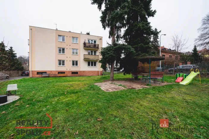 Pronájem bytu 1+1, Praha, Paprsková, 36 m2