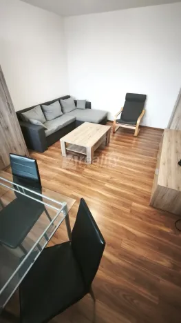 Pronájem bytu 2+1, Náměšť nad Oslavou, 55 m2