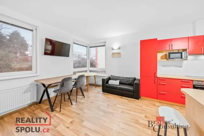 Prodej bytu 1+kk, Praha - Modřany, Komořanská, 37 m2