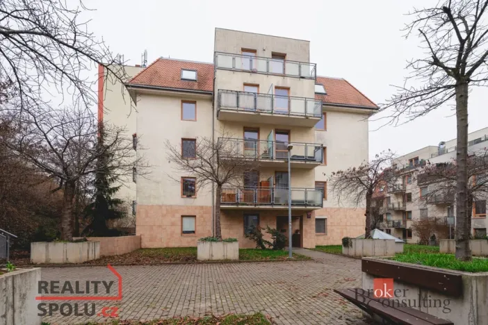 Prodej bytu 1+kk, Praha - Modřany, Komořanská, 37 m2