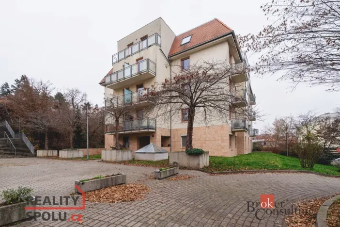 Prodej bytu 1+kk, Praha - Modřany, Komořanská, 37 m2