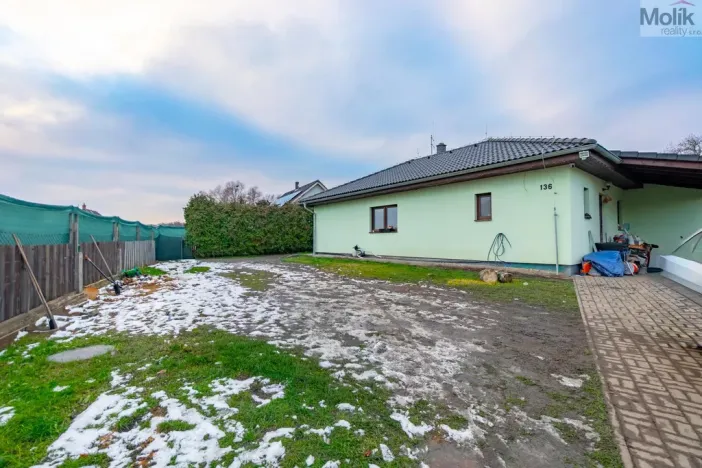 Prodej rodinného domu, Přestanov, 834 m2