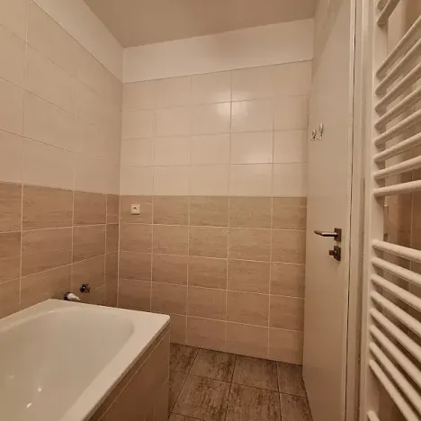 Pronájem bytu 3+kk, Praha - Holešovice, Na Maninách, 57 m2
