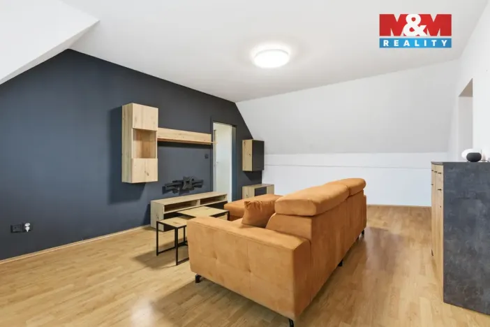 Pronájem bytu 2+1, Nupaky, K Parku, 63 m2