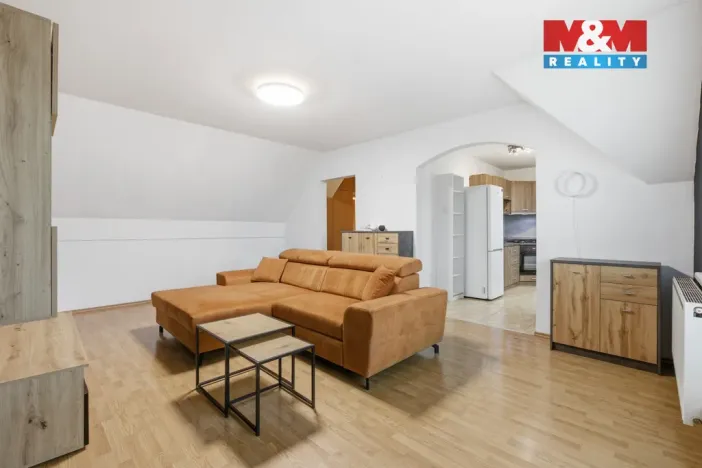 Pronájem bytu 2+1, Nupaky, K Parku, 63 m2