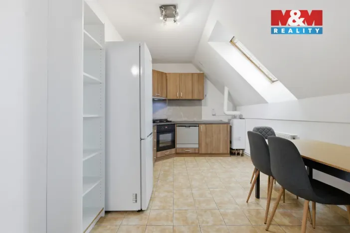 Pronájem bytu 2+1, Nupaky, K Parku, 63 m2