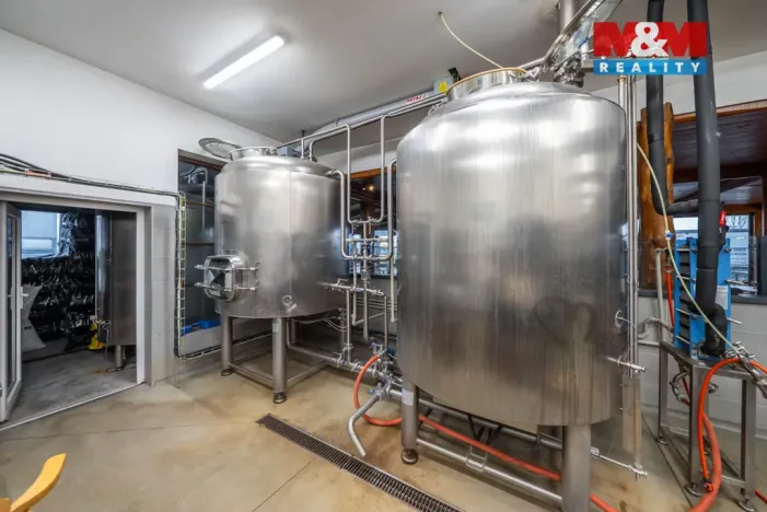 Prodej restaurace, Olomouc - Nemilany, 600 m2