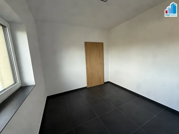 Pronájem bytu 2+kk, Nýřany, Benešova třída, 48 m2