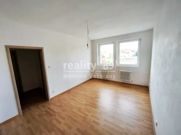 Pronájem bytu 2+kk, Kostelec nad Labem, Na Sídlišti, 34 m2