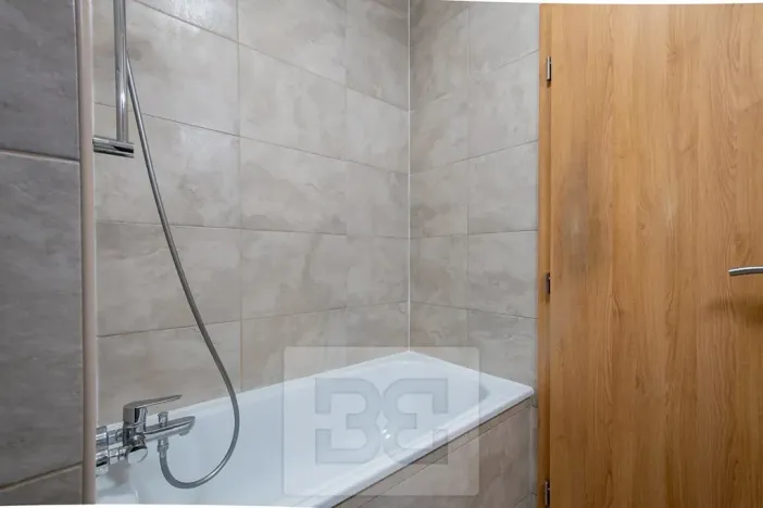 Pronájem bytu 2+kk, Liberec, Česká, 40 m2