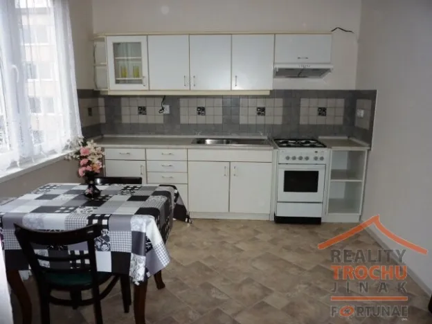 Prodej bytu 1+1, Hradec Králové, Hrdého, 38 m2