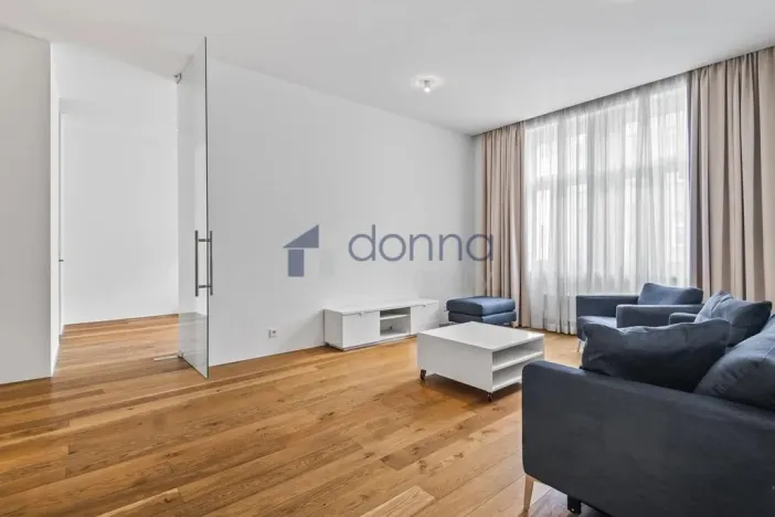 Pronájem bytu 3+kk, Praha, Laubova, 109 m2