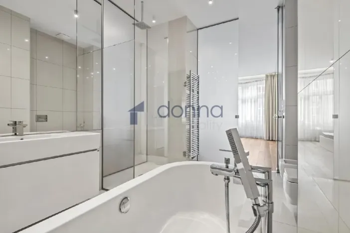 Pronájem bytu 3+kk, Praha, Laubova, 109 m2