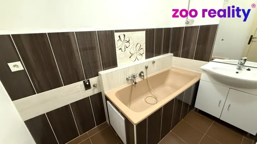 Pronájem bytu 2+1, Chomutov, Selská, 55 m2