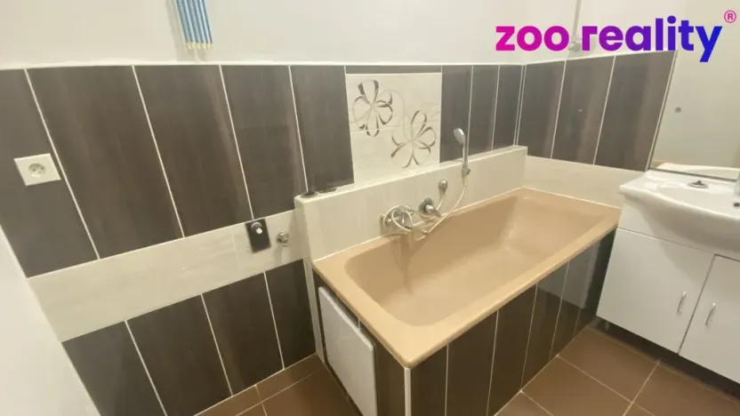 Pronájem bytu 2+1, Chomutov, Selská, 55 m2