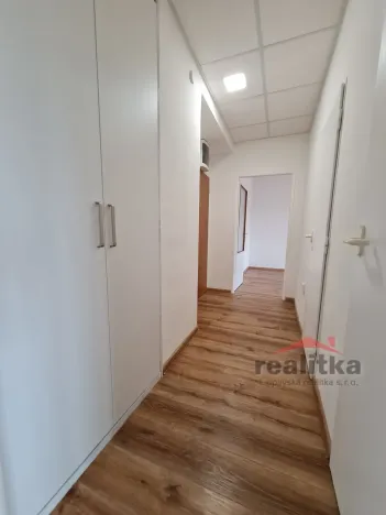 Pronájem bytu 2+1, Krnov - Pod Cvilínem, SPC H, 50 m2