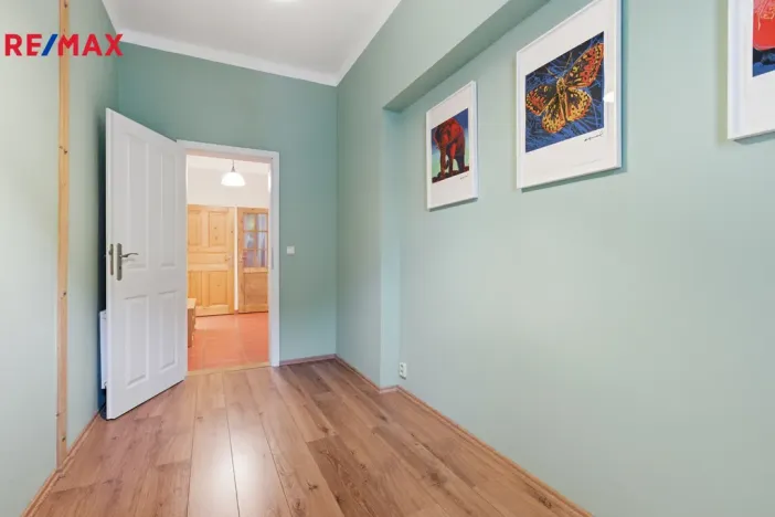 Prodej bytu 4+1, Karlovy Vary, Ondříčkova, 87 m2