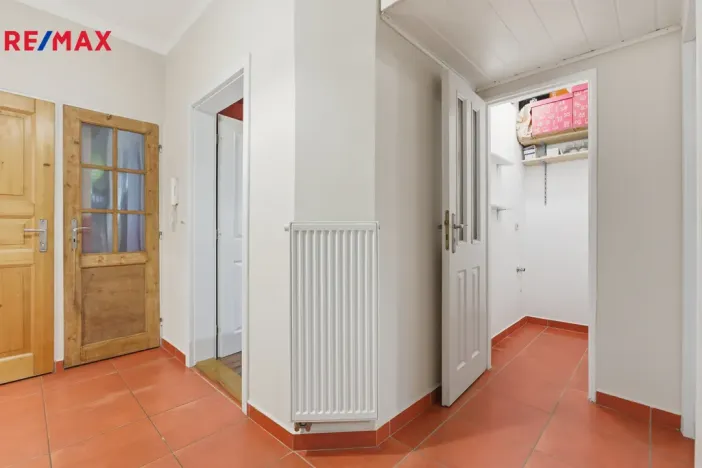 Prodej bytu 4+1, Karlovy Vary, Ondříčkova, 87 m2