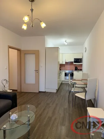 Pronájem bytu 2+kk, Praha, Tvrdonická, 48 m2