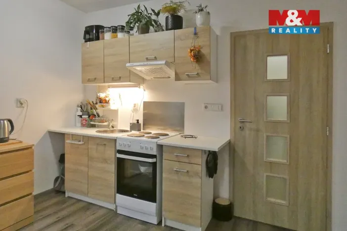 Pronájem bytu 1+kk, Světlá nad Sázavou, Nádražní, 29 m2