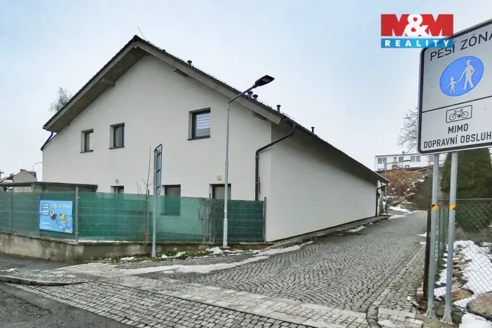 Pronájem bytu 1+kk, Světlá nad Sázavou, Nádražní, 29 m2