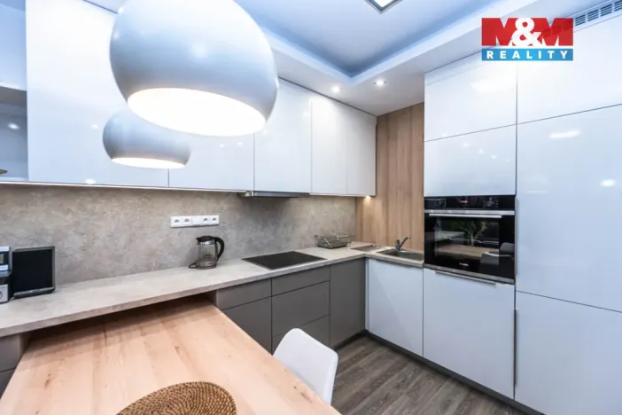 Pronájem bytu 2+kk, Praha - Stodůlky, Svitákova, 54 m2