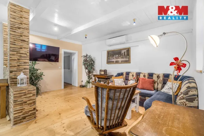 Prodej bytu 4+1, Velvary, Tyršova, 218 m2