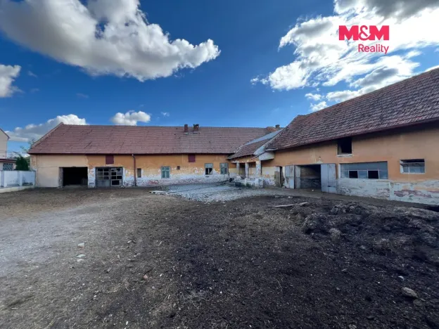 Prodej rodinného domu, Měrovice nad Hanou, 256 m2