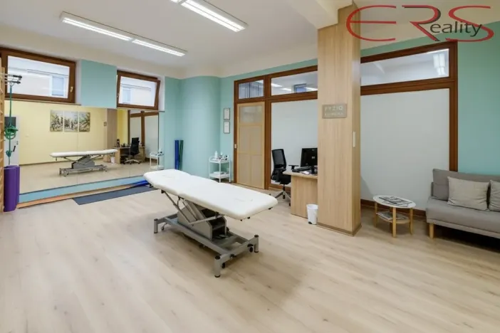 Pronájem obchodního prostoru, Jablonec nad Nisou, Antonína Chvojky, 42 m2