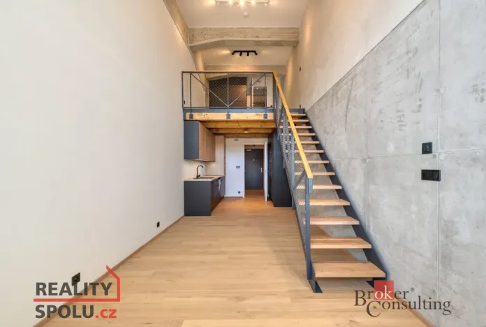 Pronájem bytu 2+kk, Praha - Vysočany, Kolbenova, 54 m2