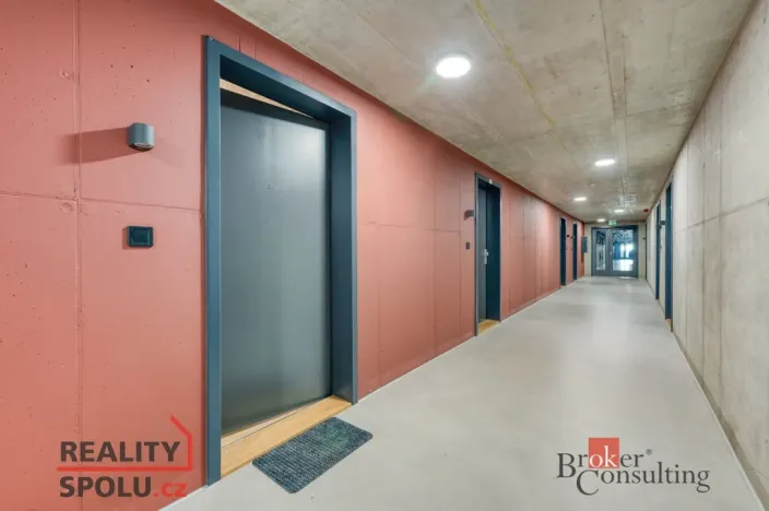 Pronájem bytu 2+kk, Praha - Vysočany, Kolbenova, 54 m2