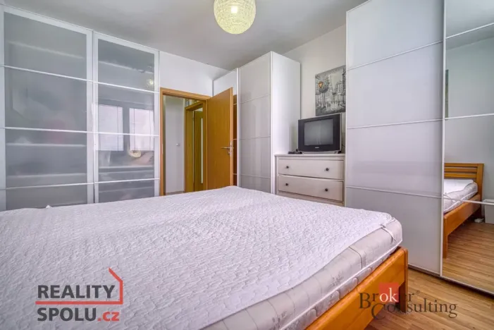 Prodej bytu 2+kk, Praha - Nusle, Kloboučnická, 54 m2