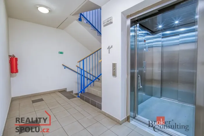 Prodej bytu 2+kk, Praha - Nusle, Kloboučnická, 54 m2