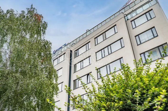 Pronájem bytu 1+kk, Praha, Pobřežní, 35 m2