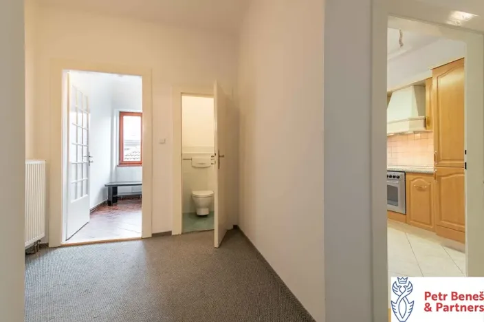 Pronájem bytu 3+1, Rakovník, Husovo náměstí, 95 m2