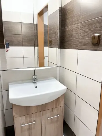 Pronájem bytu 1+kk, Praha - Stodůlky, Petržílkova, 41 m2